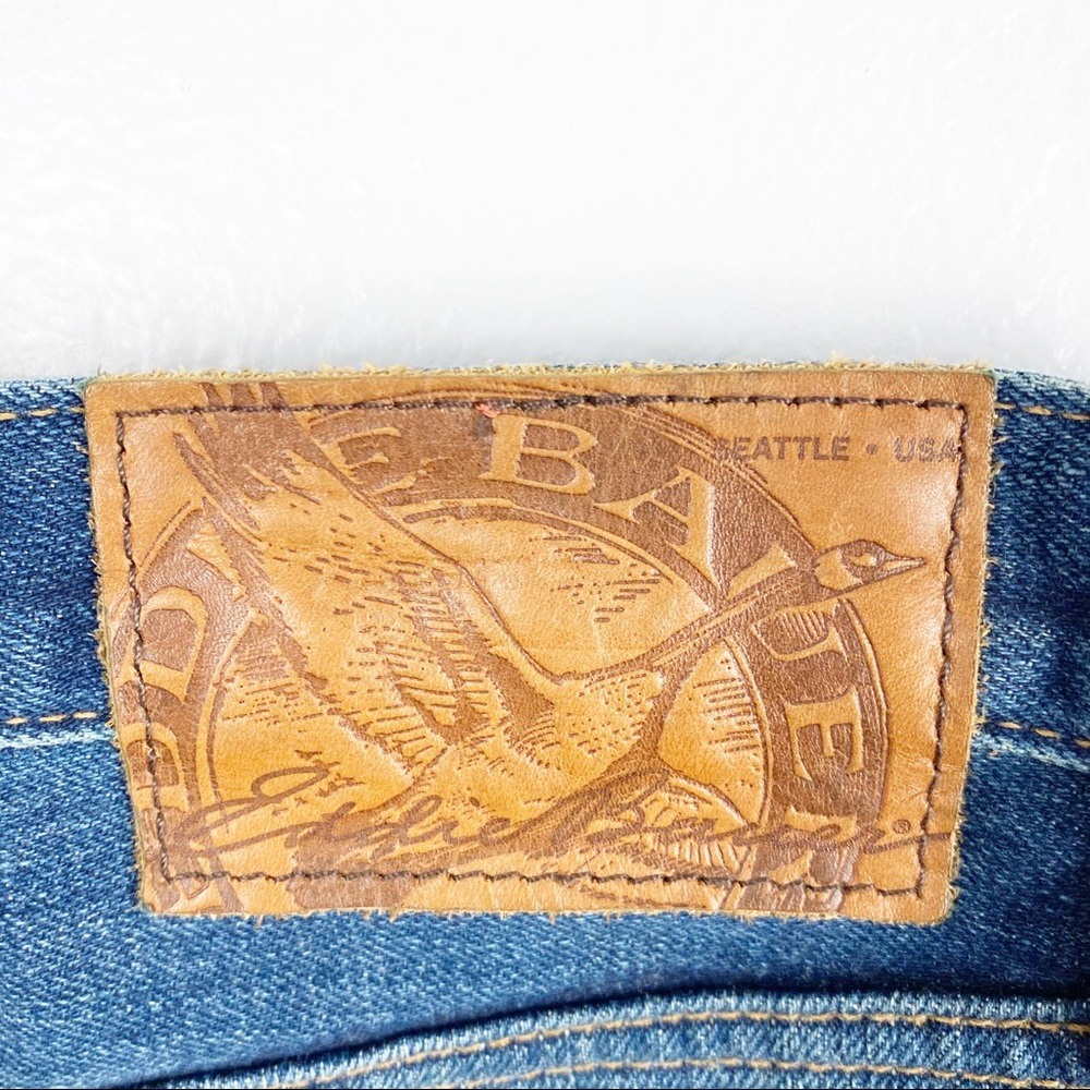 EDDIE BAUER 100% Cotton Medium Wash Slim Jeans, Size 34 x 32 - Picture 5 of 7